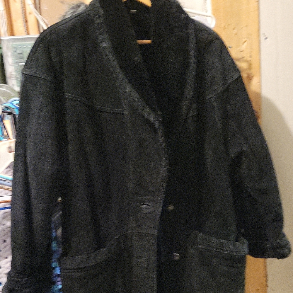 Sleek Black Leather Jacket for Women